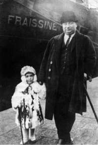 Logothetis with his father (1925)